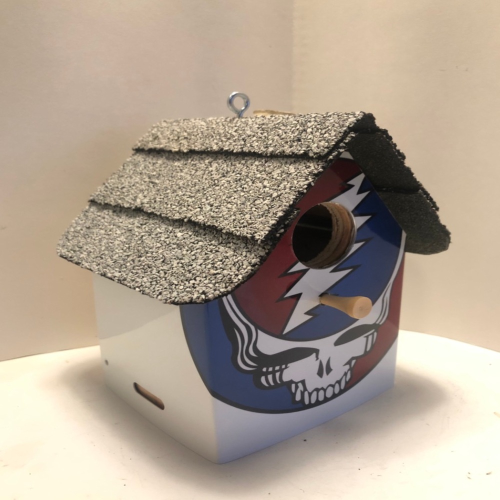Grateful Dead Birdhouse with Skull Design